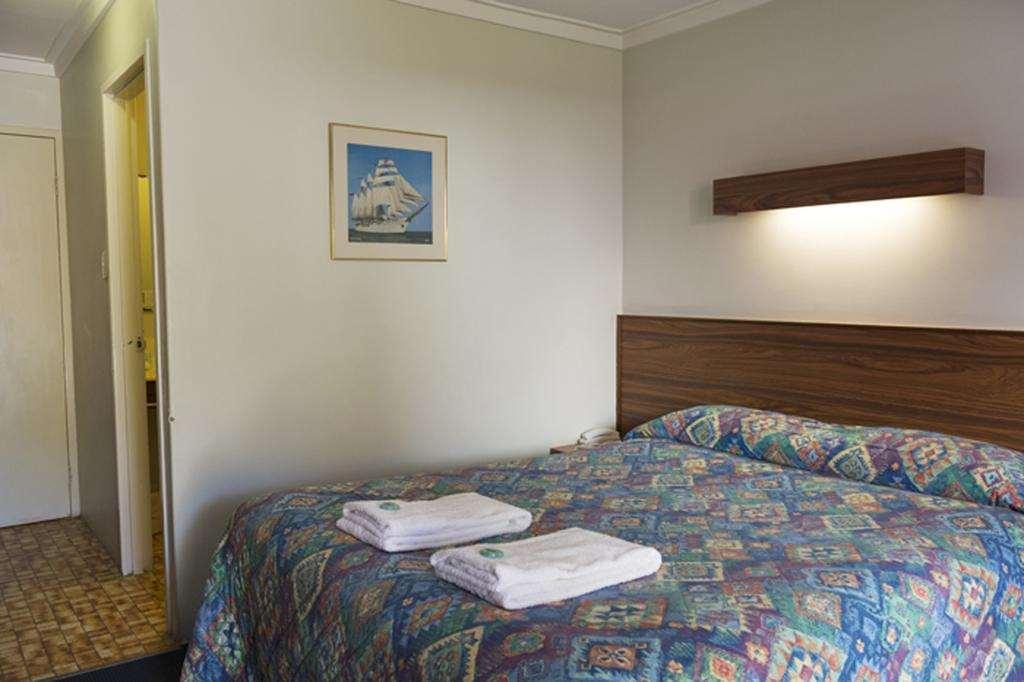 Hotel Clipper Rockingham Room photo